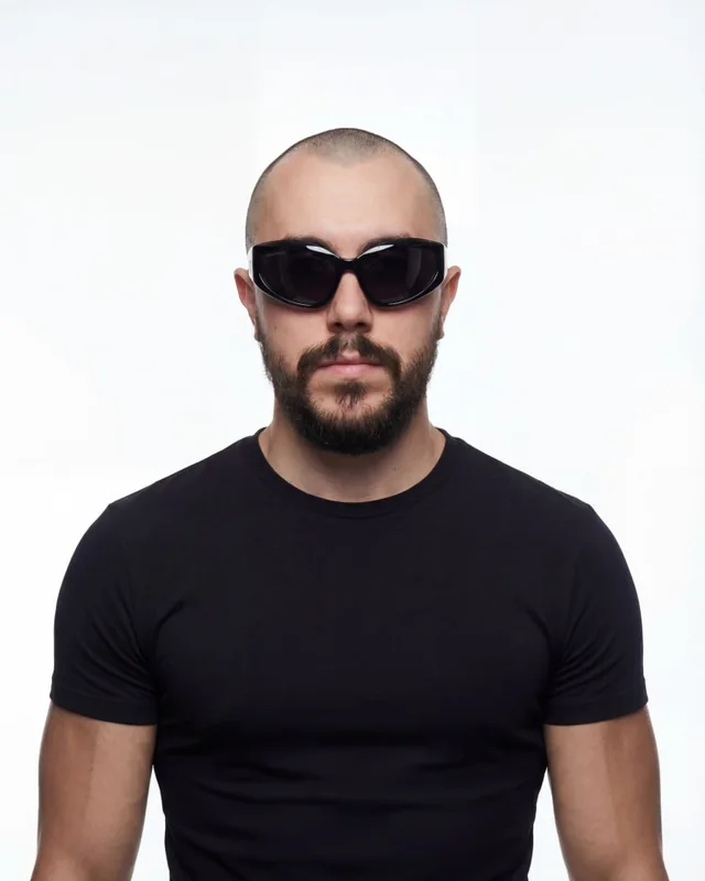 Куратор Алексей Новиков
